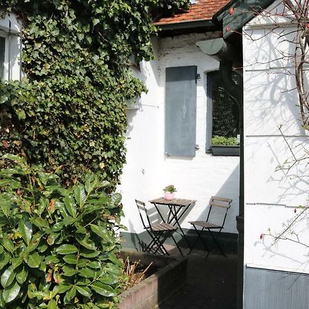 Kleines, Gemuetliches Haeuschen Apartman Mönchengladbach Kültér fotó