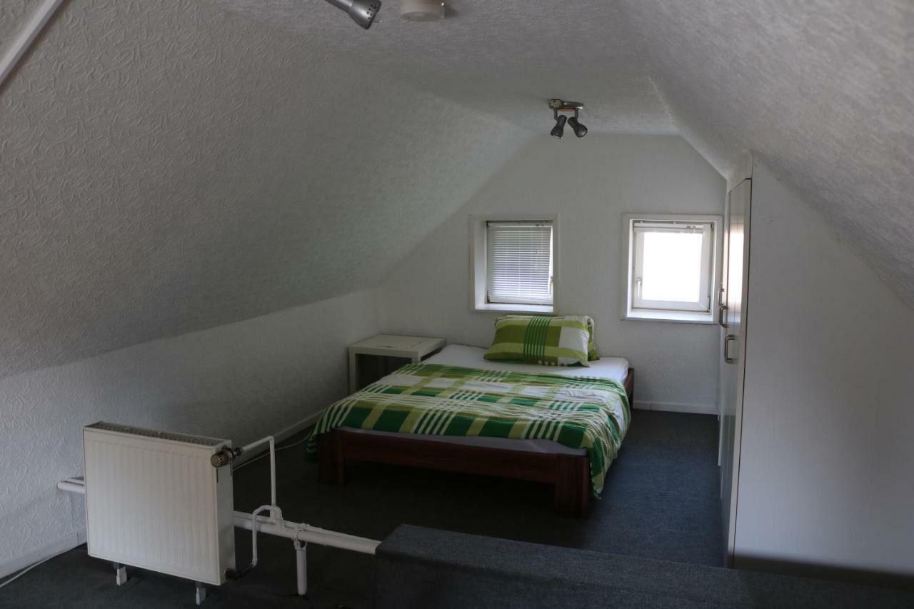 Kleines, Gemuetliches Haeuschen Apartman Mönchengladbach Kültér fotó