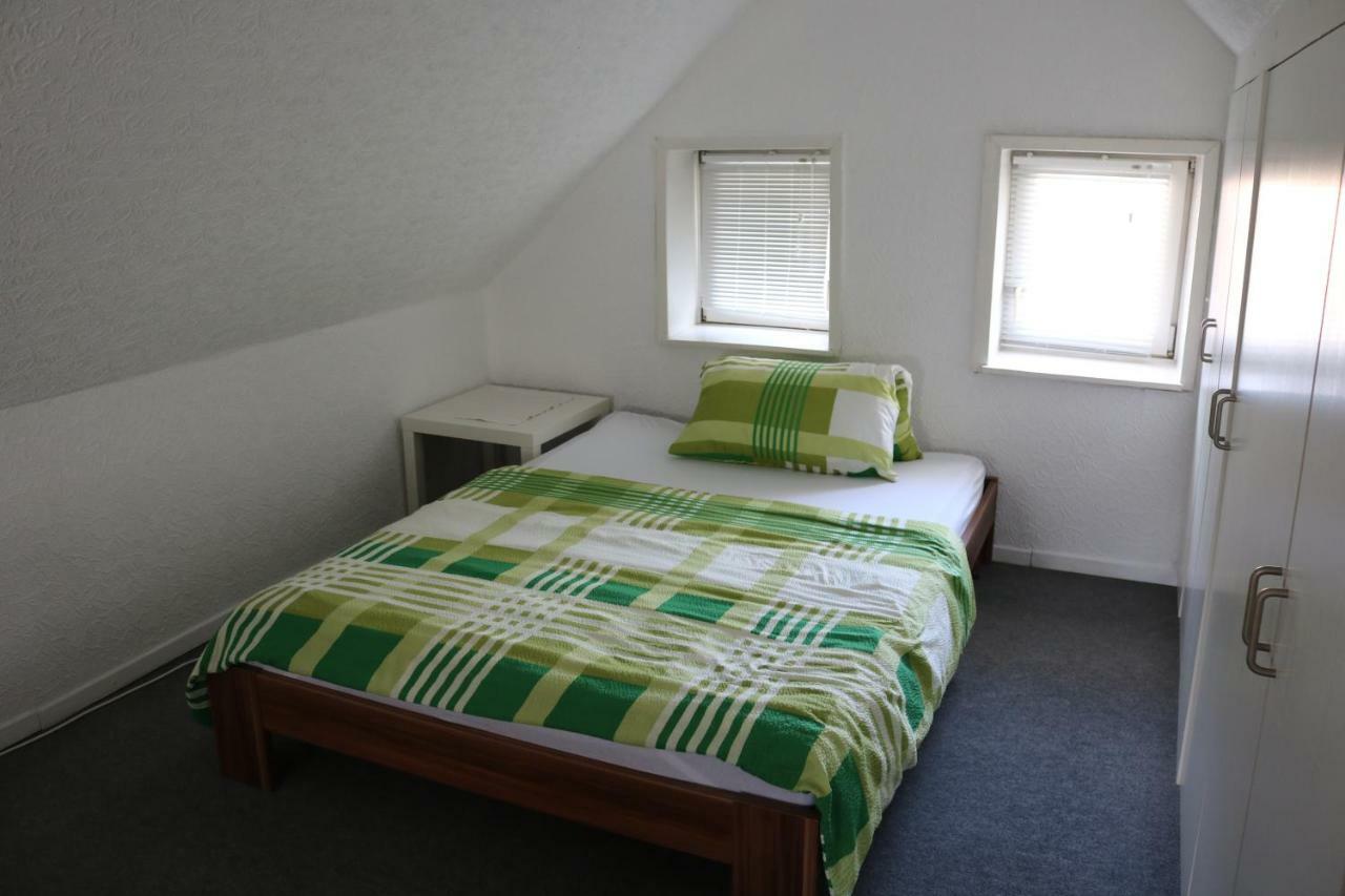 Kleines, Gemuetliches Haeuschen Apartman Mönchengladbach Kültér fotó